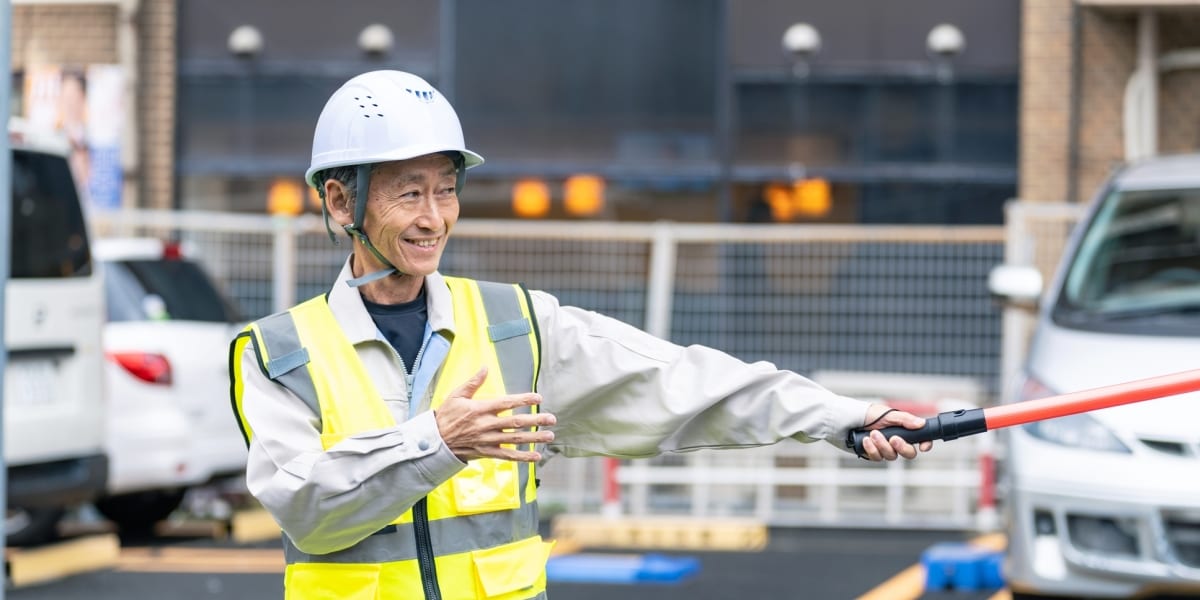 交通誘導警備 - グリーン警備保障株式会社安心と安全を届ける警備