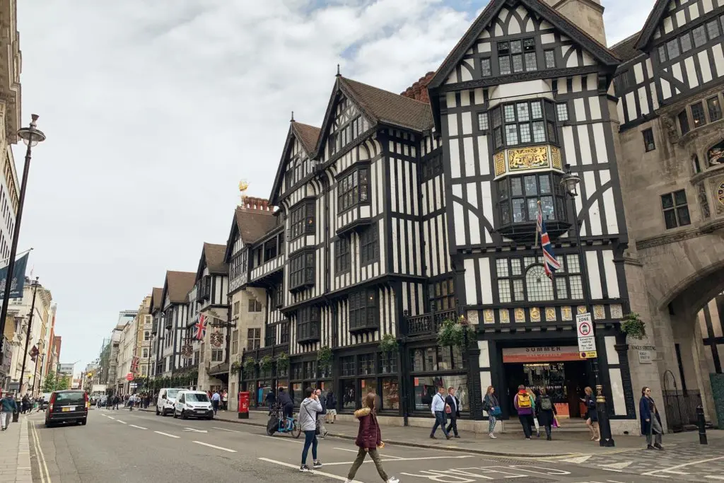 セルフリッジズデパート闘牛場イギリスバーミンガム市 - イギリスのストックフォトや画像を多数ご用意 - イギリス, イングランド,ウエストミッドランズ - iStock