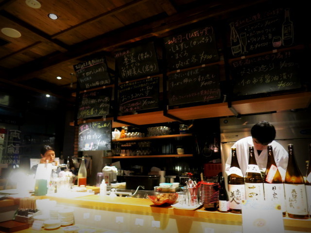 あの名店の味をさらに気軽に堪能できる居酒屋 賛否両論KAKUUCHI ：恵比寿ガーデンプレイス「BRICK END」特集 │ ヒトサラマガジン