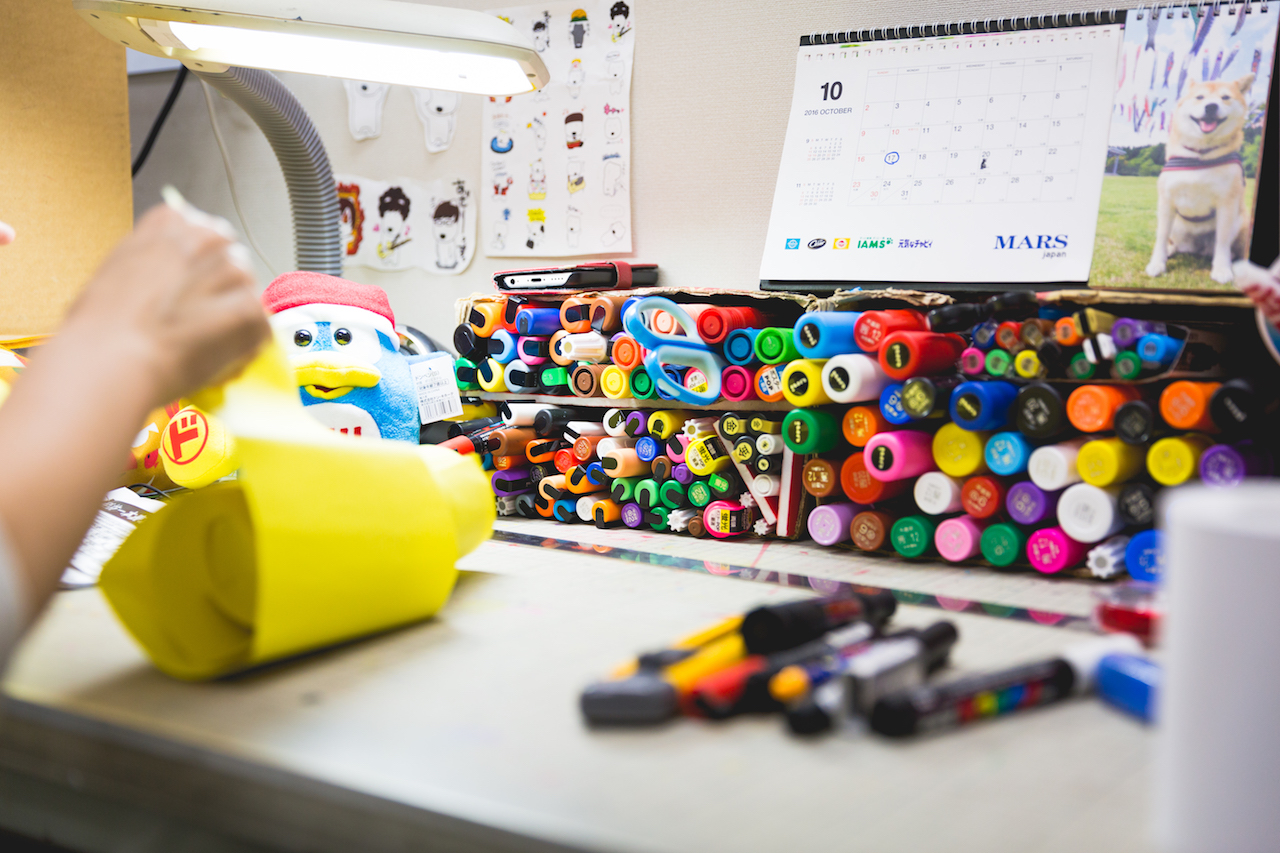 ドンキ、神ワザPOP職人を500人も採用していた 売上6千億円