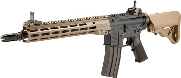 戦場に狙撃銃を装備した特殊部隊の兵士 — ストック写真 © zabelin467586194