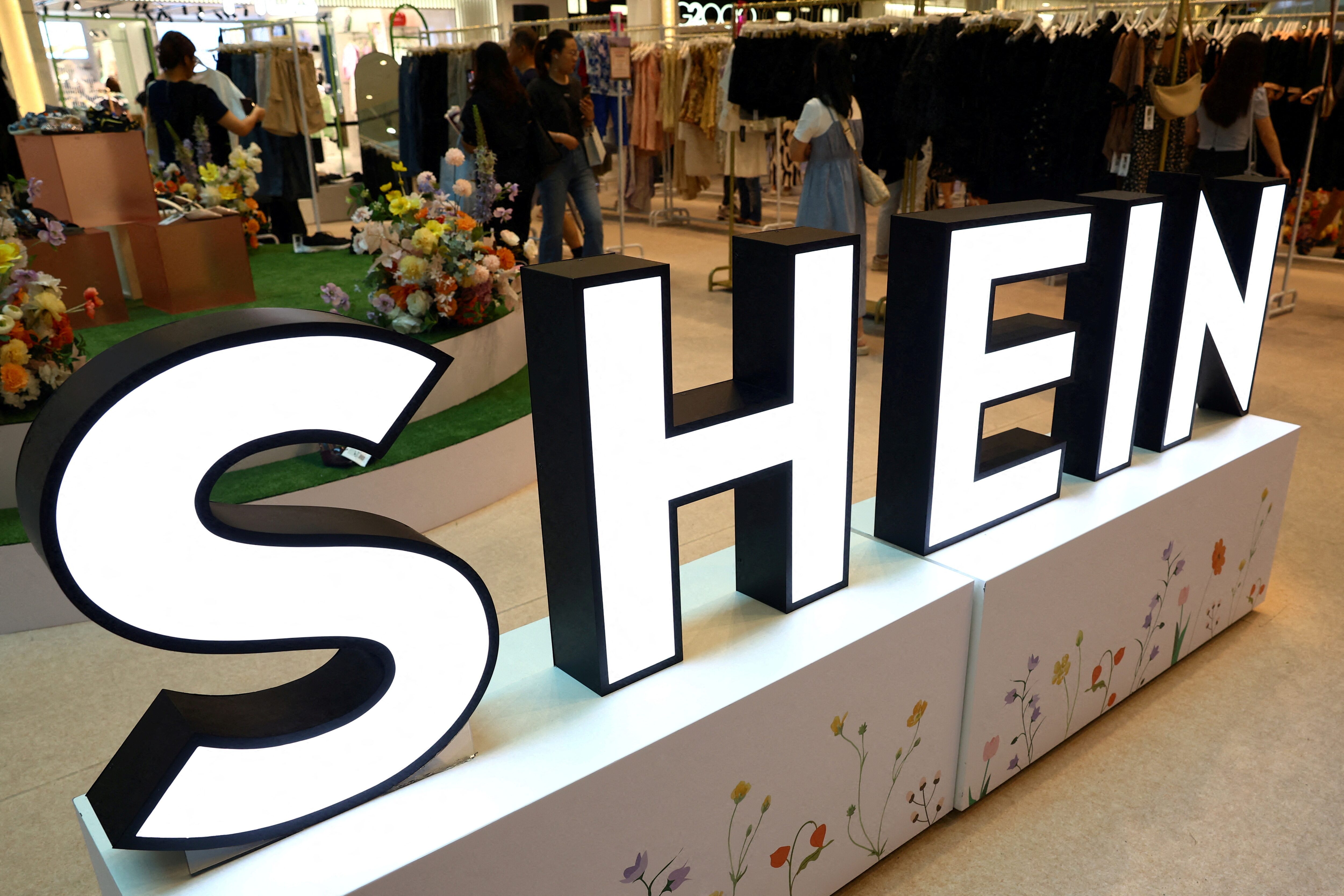 SHEIN シーイン とは？なぜ安いのか？激安通販の正体を徹底解剖 - K2J