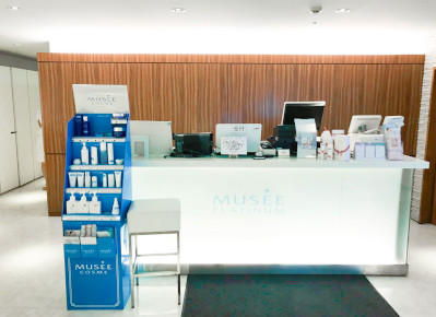 matoeru名古屋パルコ店〜 \ ＂LOTS ＂ pop up イベント🌱 開催致しております! 11 13 土 〜11 26 金 までの期間限定で行っております☺️ 素敵なアクセサリーが沢山ございます♪ イヤーアイテム、リング・ヘアアクセサリーなど 様々なジャンルのご用意がございます