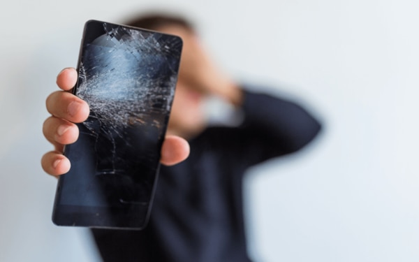 特集 スマホの処分方法はこれが正解。買取も含めて不要なスマホの捨て方をまとめてみた - PC Watch