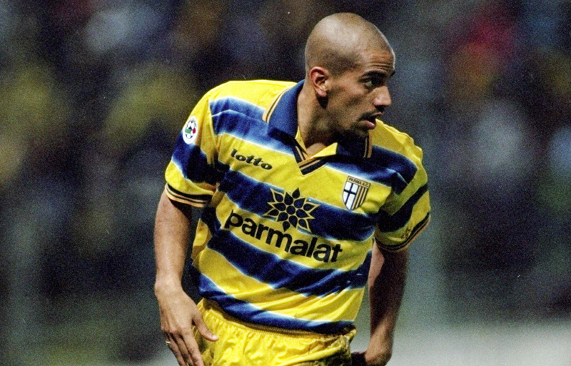 Get him with the right to sign a contract!Here's the recommended trainingmethod and stat dist- YouTube