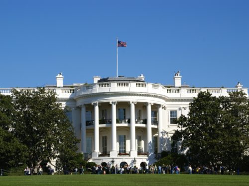 ラグビーの22メートルライン 半端な数字はヤードの名残 - 日本経済新聞