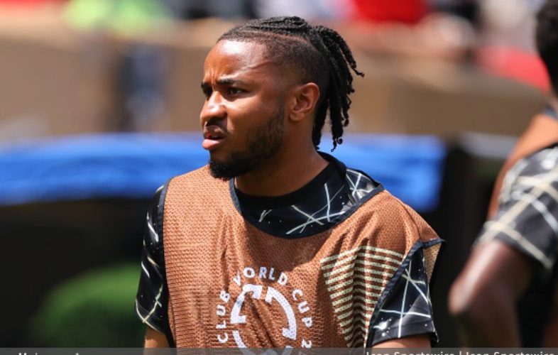 裸足での日々、スペイン上陸、恩師との出会い、移籍破談 「すべてを変えて」チェルシーへたどり着いた、ニコラス・ジャクソンの転機コンテンツLOVERメディア U-NEXT SQUARE