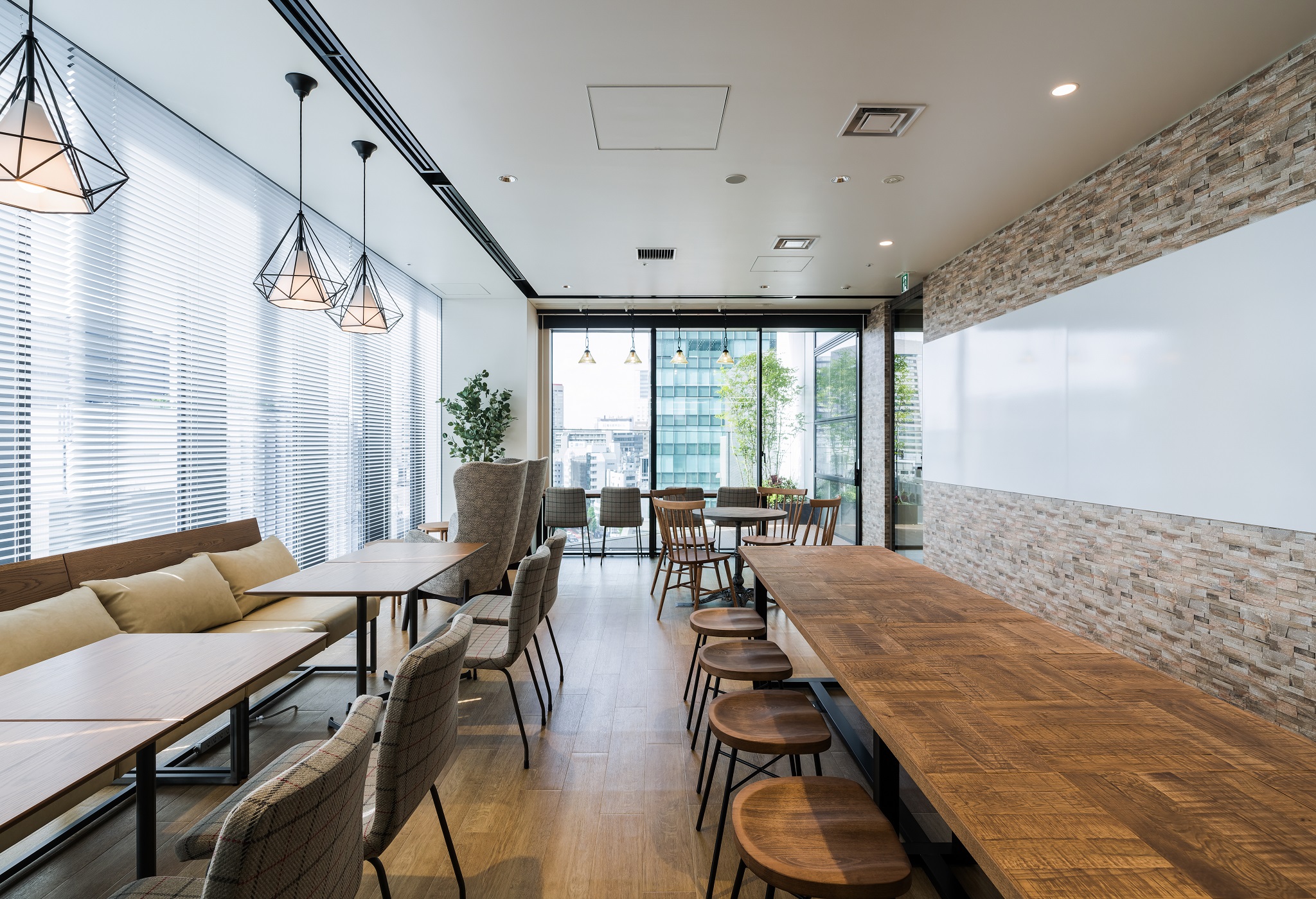 建物記録: 丸の内二重橋ビル 二重橋スクエア