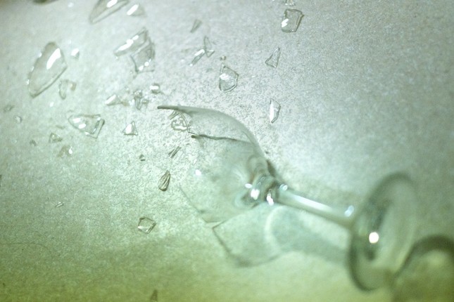 ガラスも金継ぎできる！？割れたグラスを金継ぎしてみた！ - フェリシモ女子DIY部ブログ