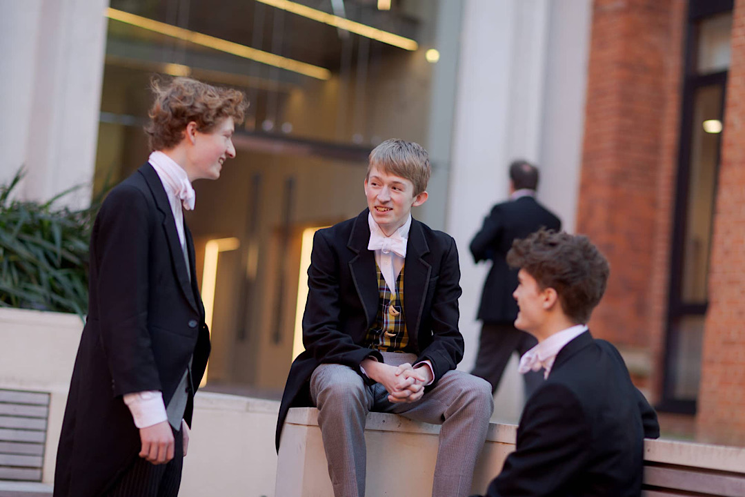 これは衣装ですか！？イギリスの制服のお話BRITISH MADE Staff blog