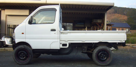 セミキャブの軽トラの魅力と注意点を網羅！メリットや維持費まで詳しく紹介