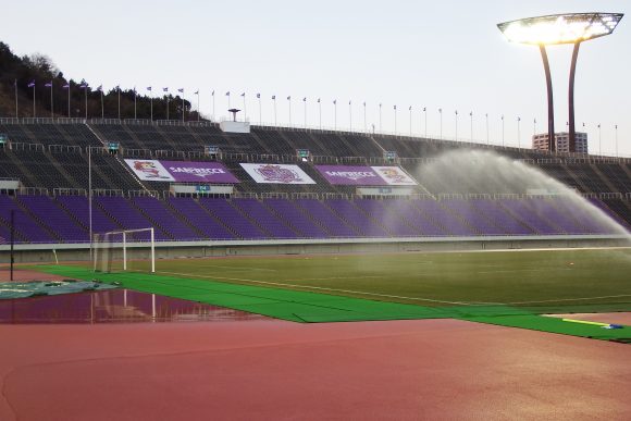 ついにお披露目・全貌公開！エディオンピースウイング広島、街なかサッカースタジアム