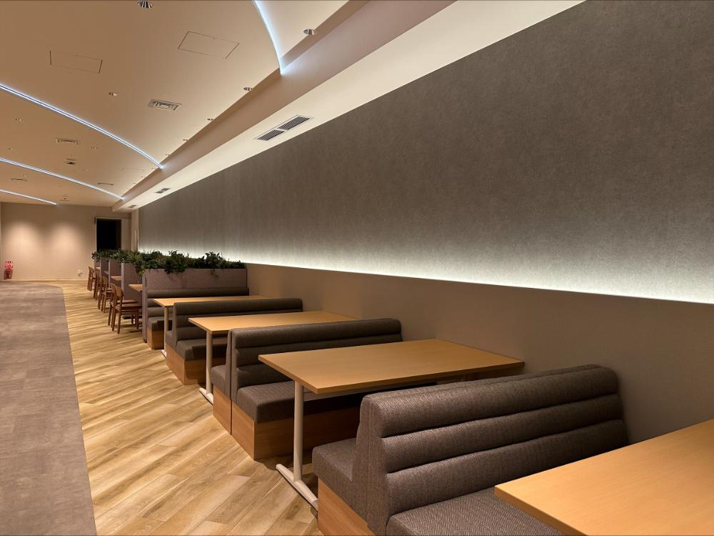 アイアンと樹脂の工夫でできたお店 code コード三重県津市│三重県の店舗設計・店舗改装アポア