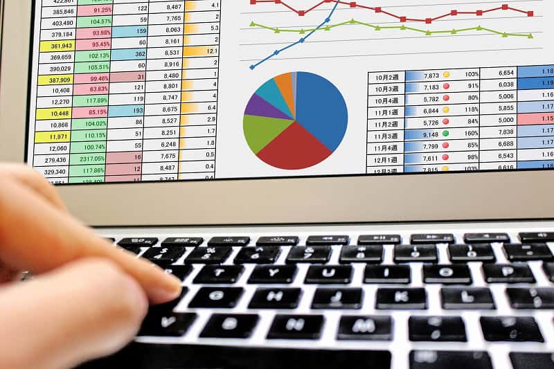 美容師＆お客さまの隠れた本音がオープンに!リアルとデジタルで“運命のヘアケアに出会える場所”『SmartSalon®』の巨大ポスターが渋谷・梅田に登場！株式会社ミルボンのプレスリリース