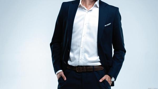 ノーネクタイでもダサくならない！できる大人のスーツスタイル術 - オーダースーツの教科書