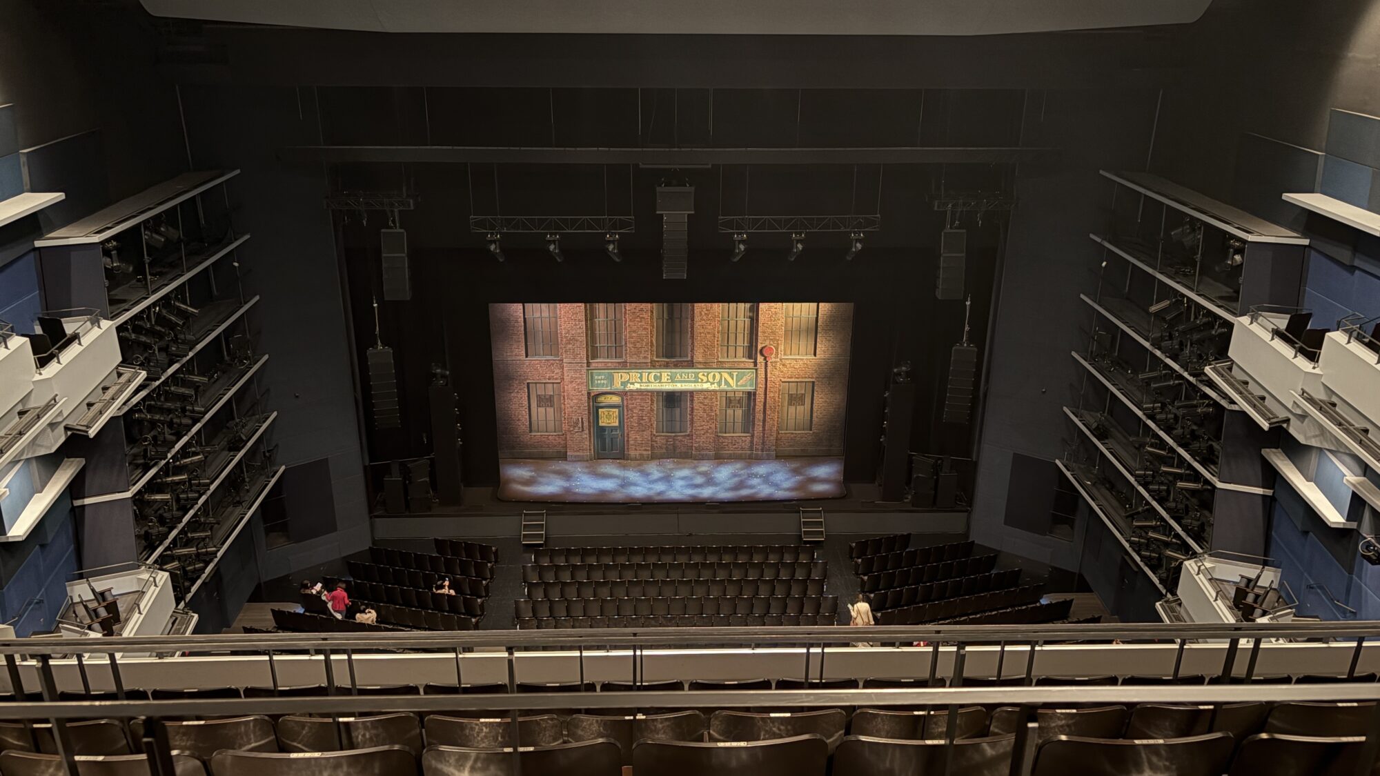 レ・ミゼラブル ロンドン公演の座席表とSondheim Theatreソンドハイム劇場の特徴