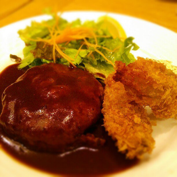 子連れ歓迎の居酒屋／ てけてけ 池袋西口店🍺 子供向けメニューや食器あり。