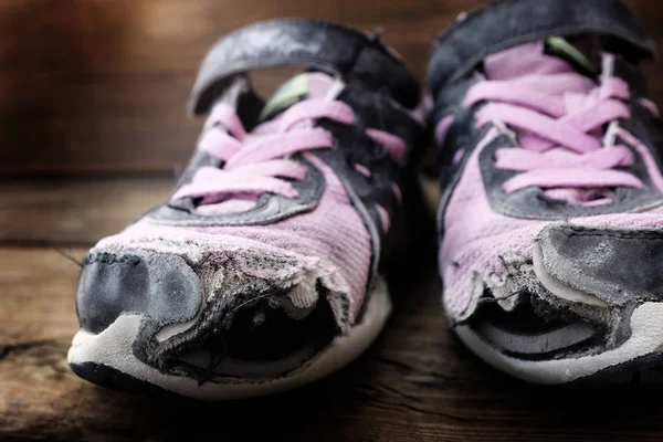 ボロボロの安全靴を修理してみた！ ガチ靴修理屋のていねいな仕事で見違えるほどにピッカピカにInfoseekニュース