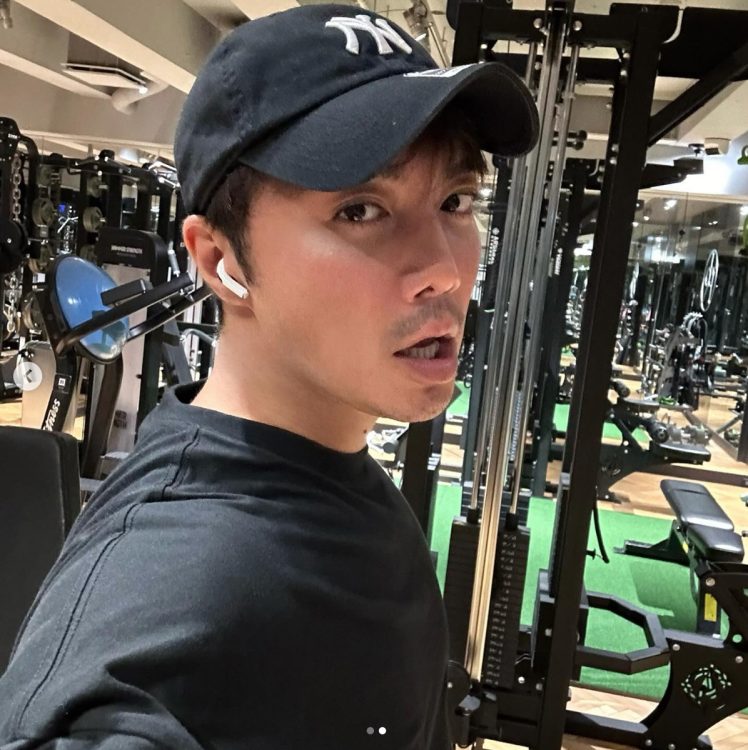 成宮寛貴、『相棒』卒業・弟の結婚・7年ぶりの丸刈りを語る - ライブドアニュース