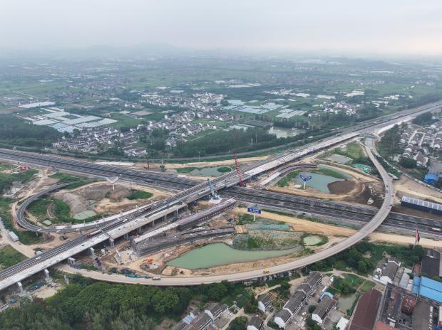 中国一の金持ち村」といわれる江蘇省江陰市華西 ：中国一の金持ち村 写真特集：時事ドットコム