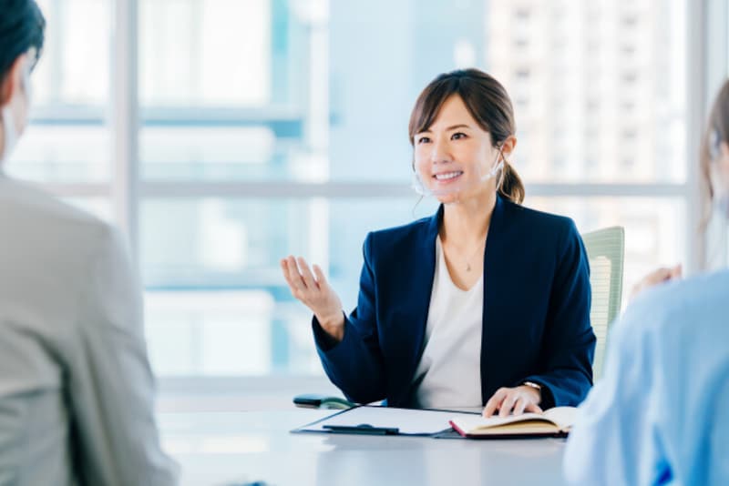 オンラインの会議の時だけスーツを着用する男性の無料の写真素材 - ID.72880フリー素材 ぱくたそ