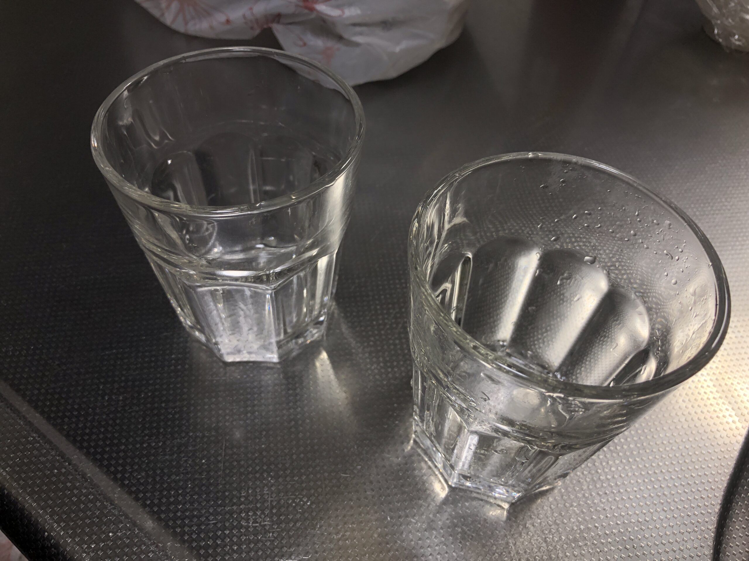 割れたコップ : 夢工房ーyumekoubou antique