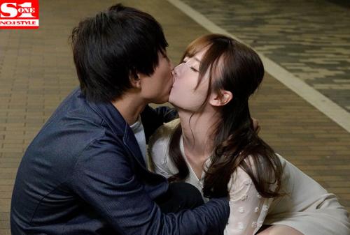 元ヤンのママが酔ってキス魔に!?自宅で迫られて中出し ｜ mpo.jp -