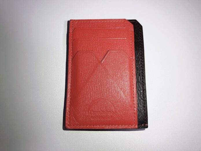 L'ARCOBALENO 超薄型！流行りのミニ財布。BARNEYS NEW YORK限定モデル。スマートミニウォレット - YouTube