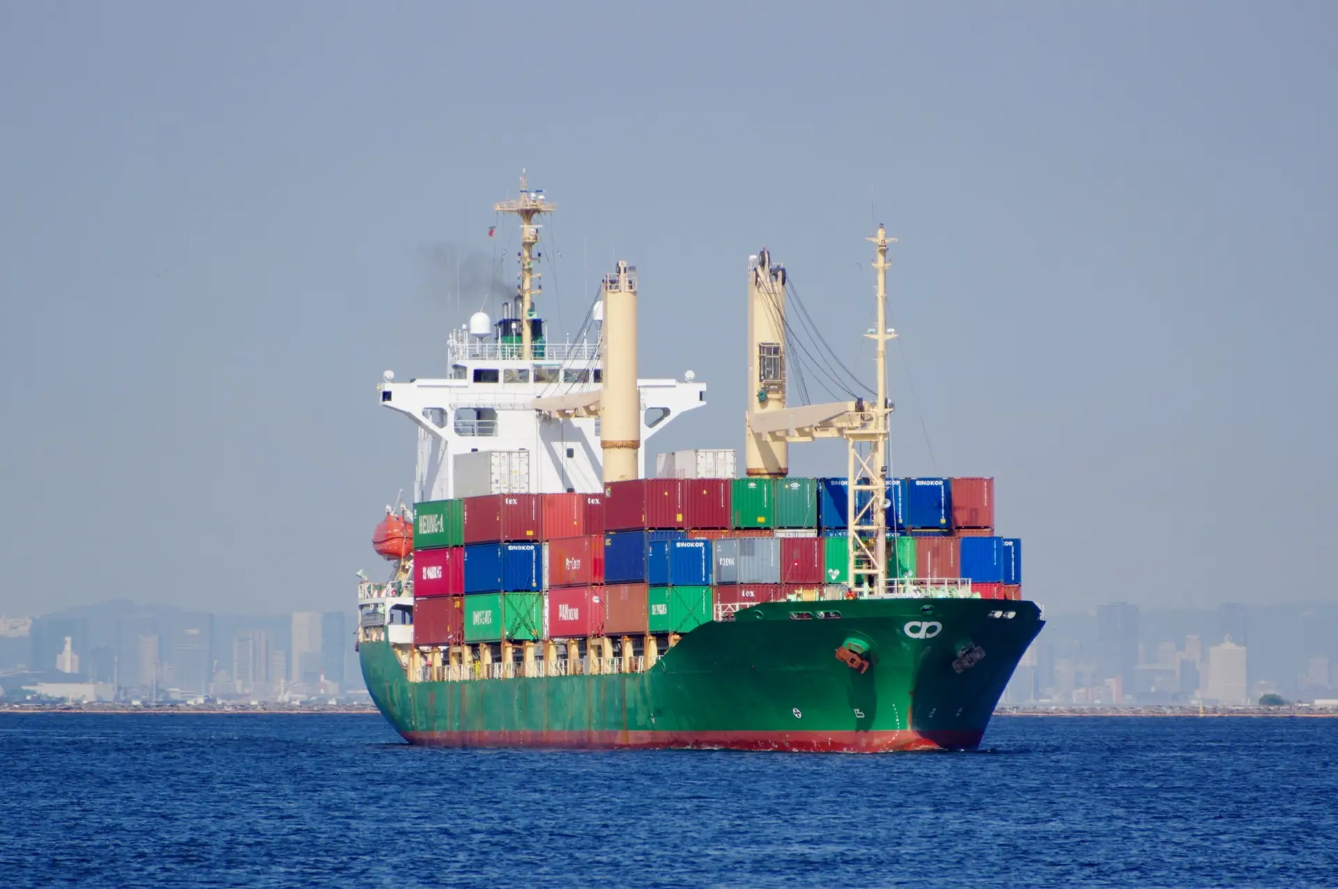 輸出 船 飛行機」の2.1万点のロイヤリティフリー画像、写真素材、絵Shutterstock