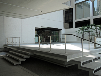 TATÉ-MONO: フォーラムビルディング : Forum building