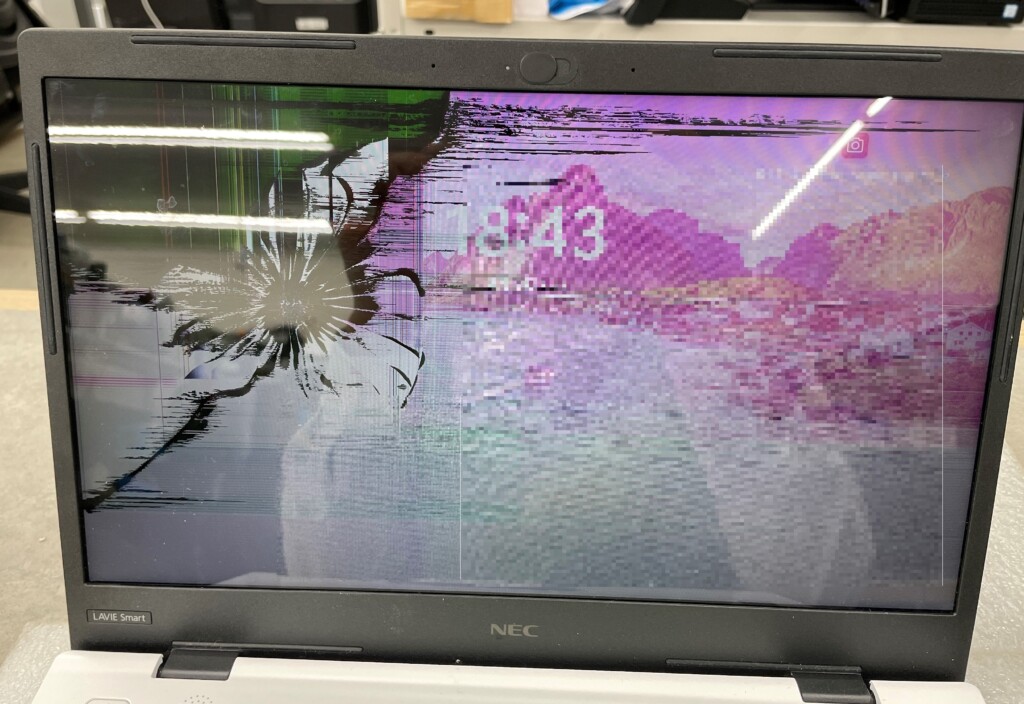 壊れたパソコン パソコンの液晶割れ・画面割れの原因と直し方を解説