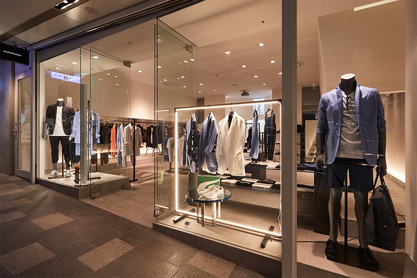 WhimGazette 青山店 レディスセレクトショップ表参道店舗デザイン.COM