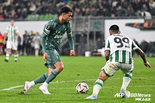 トッテナムの選手たちは、アンジー・ポステコグルーへのプレッシャーを緩和するためにエージェンシーを設置しました