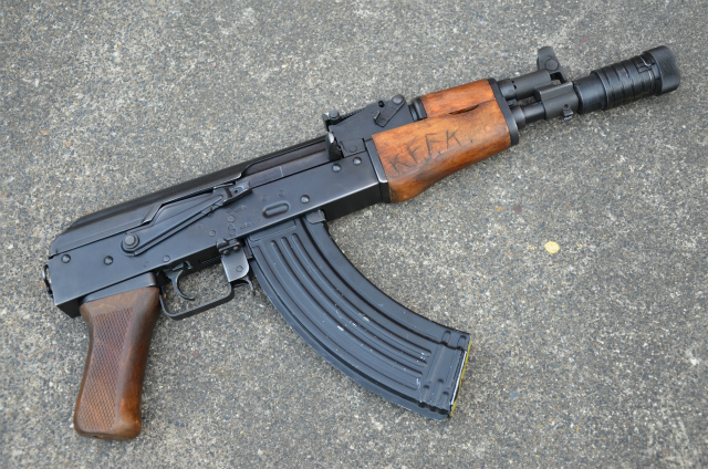 トイガン BIGAIRGUN9 トイガン フルオート排莢！ギャングの銃「TEC-9」をレビュ