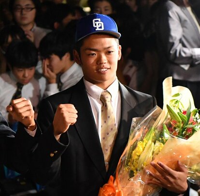 ドラフト 巨人・原監督の初仕事はほろ苦い結果に 外れ外れ１位で八戸学院大・高橋優貴に 写真・画像 1 1- 産経ニュース