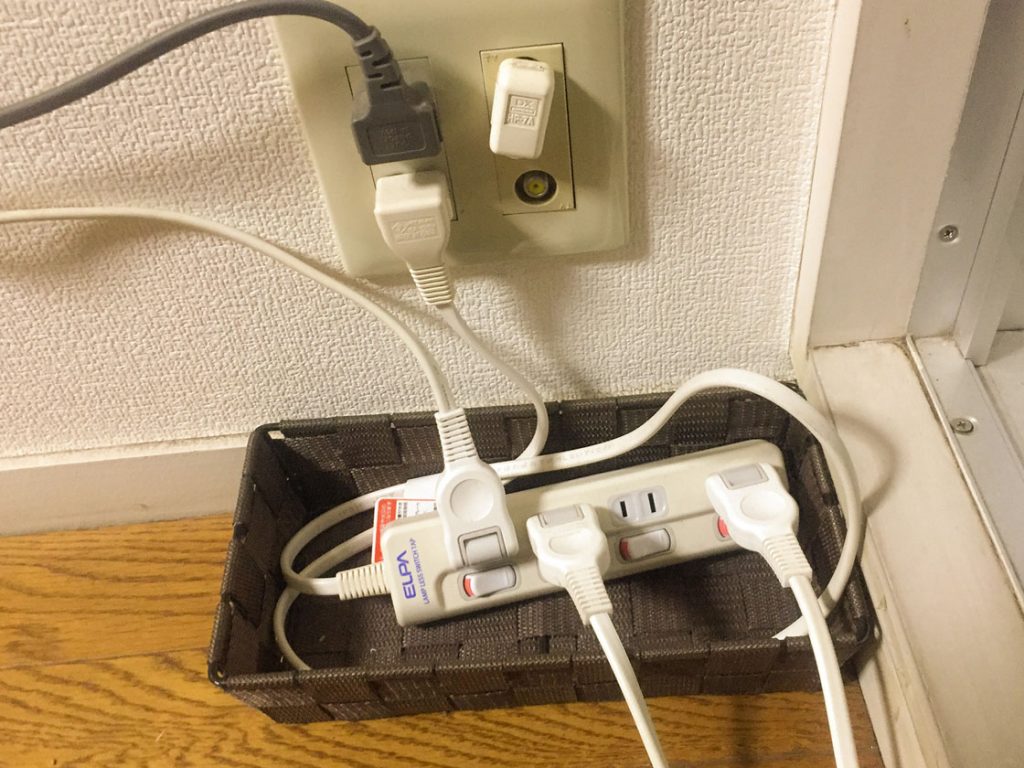 ねじれない」「絡まらない」 長いケーブルをきれいに巻き取る方法 『8の字巻き』をラジオ局スタッフが伝授ラジトピ ラジオ関西トピックス