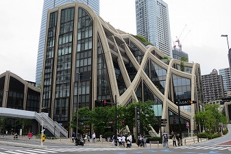 麻布台ヒルズ 低層部、ランドスケープ －トーマス・ヘザウィック Azabudai Hills－Thomas Heatherwick