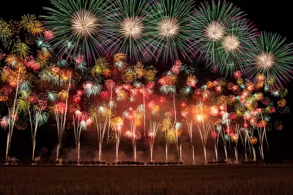 日本三大花火大会】秋田「大曲」・茨城「土浦」・新潟「長岡」の特徴と見どころ (2022年12月2日) - エキサイトニュース