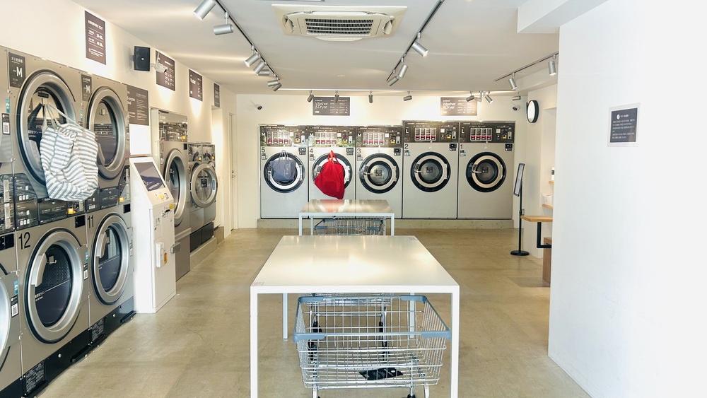 コインランドリーに集まり、カフェやカレーを楽しむ。全く新しいコミュニティ空間喫茶ランドリーHarumari TOKYO