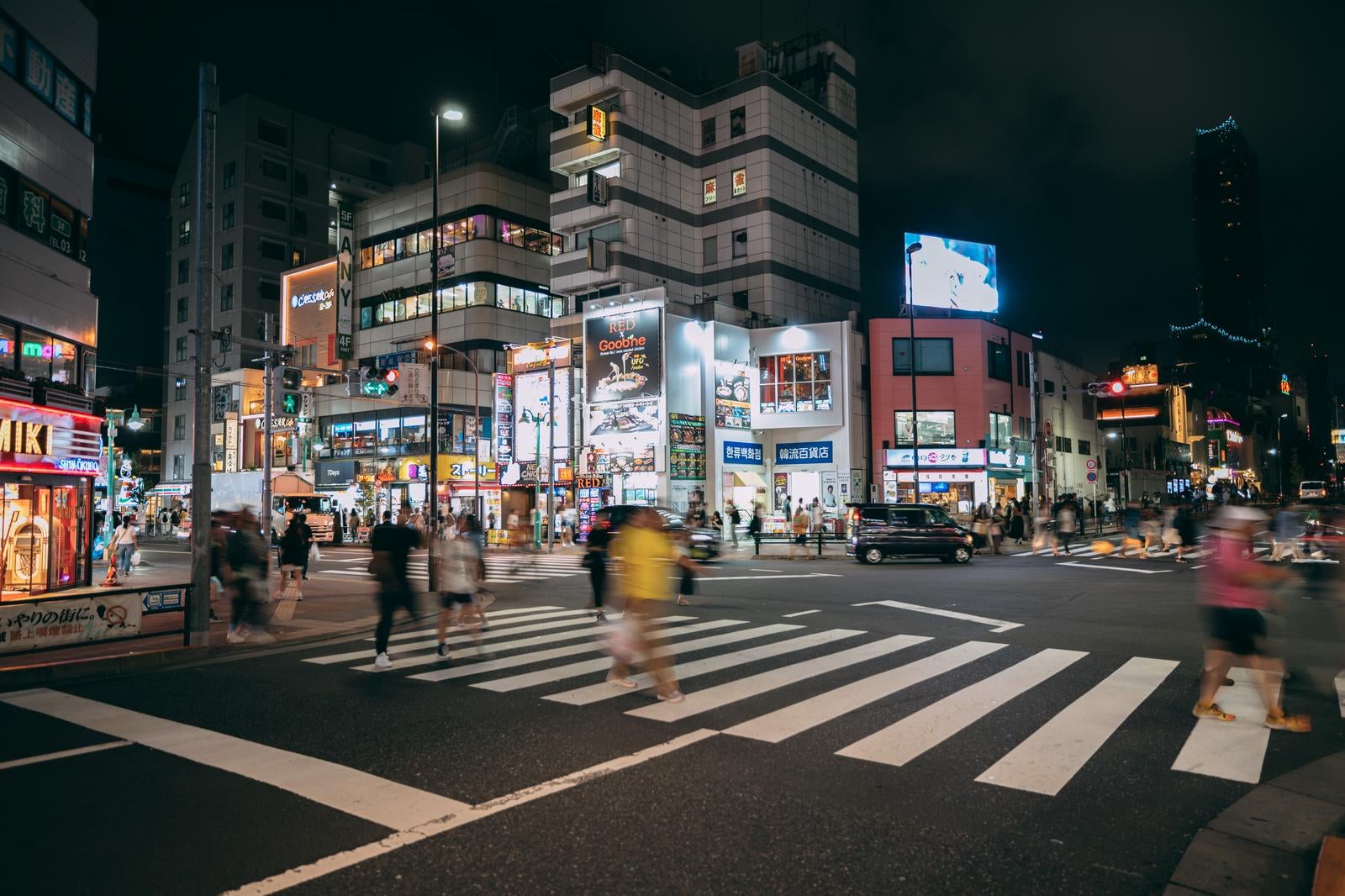 Amazon.co.jp: なぜか摘発されないエロすぎる店☆このピンサロで抜け！☆健全なバーなのに二階からパンツを見せて誘惑☆スパの休憩室で若いカップルが☆ギャラのみアプリって本当に飲むだけなの☆裏モノＪＡＰＡＮ【特集】  (【裏モノＪＡＰＡＮ】) 電子書籍: