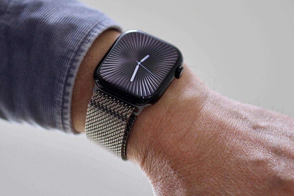 純正 Apple Watchループバンド グラファイトミラネーゼ 44mm ミラネーゼループとは？メリット・デメリットから選び方