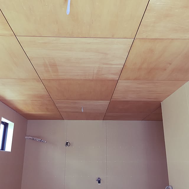 目透かし天井を貼り替え –有 マルセイ住宅産業