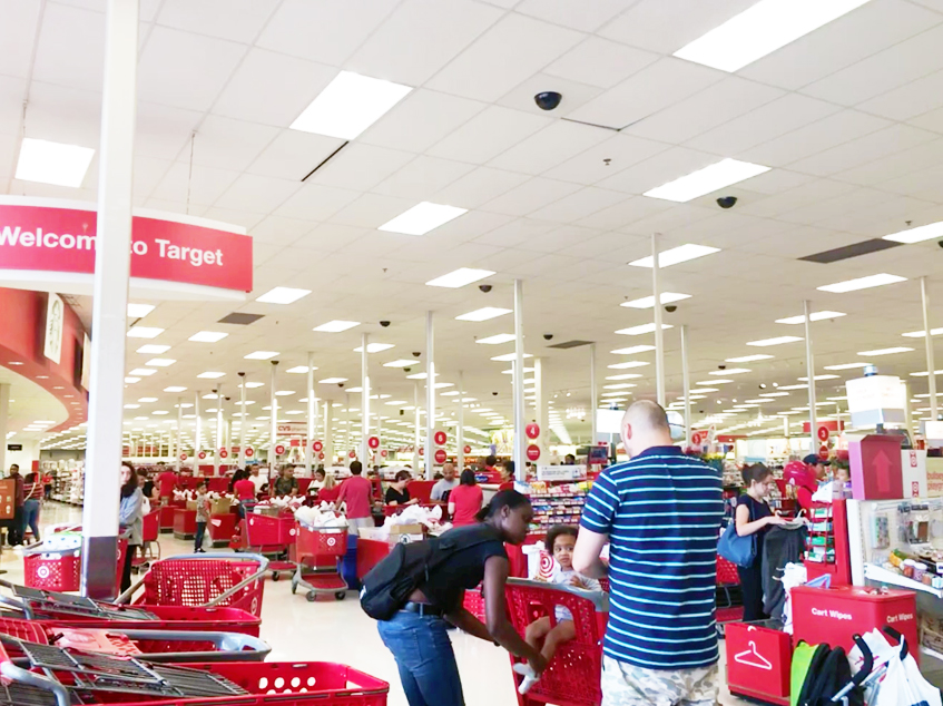 ディスカウントストア店内の写真・画像素材-Snapmart スナップマート