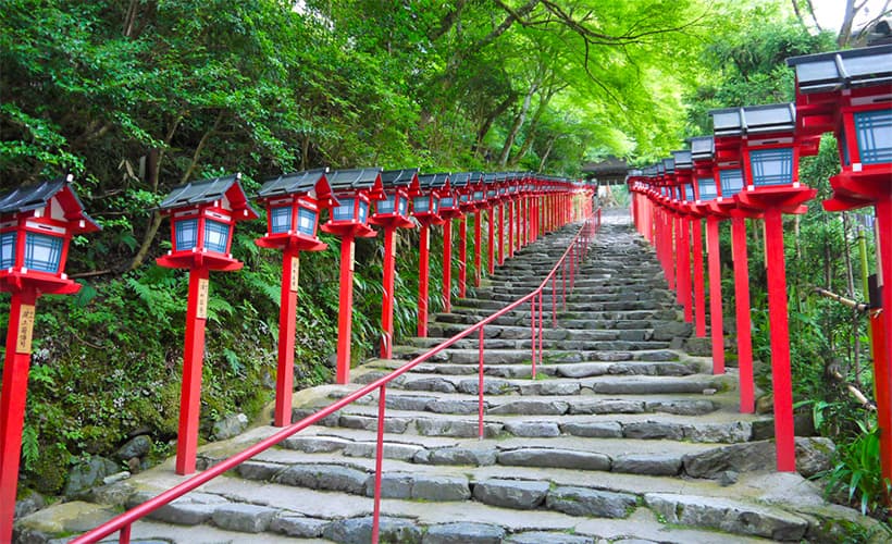 ハートの絵馬」がある全国の神社・お寺｜恋愛成就・縁結び・夫婦円満祈願におすすめ