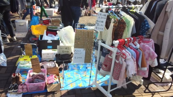 フリマでの効果的な値札の書き方と付け方、売り方解説