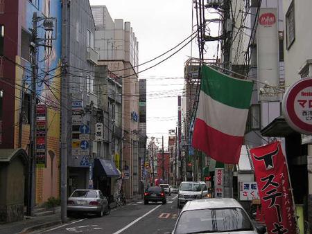 水戸の歓楽街・天王町を歩く（２）謎のモザイク壁 - わき道にそれて純喫茶2