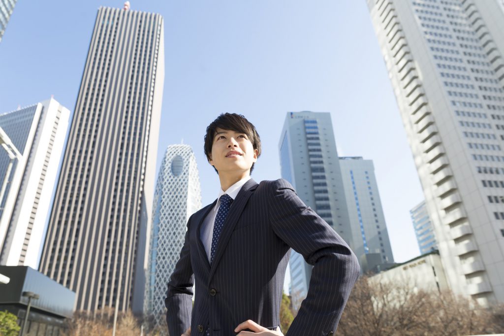 頑張ってくれてありがとう」の言い換え・同義語・類義語まとめ。ビジネスやカジュアルで使える別の言い方は？言い換えtech