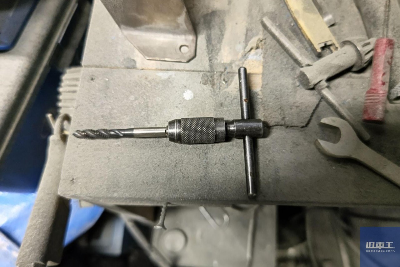 Amazon.co.jp: ネジ山補修キット 5本 ネジ抜き エキストラクター ネジザウルス 破損したネジの除去 逆タップ 六角軸ネジ取りビット なめ たネジはずしビット ネジ山 潰れた ビス頭抜く専用工具 ツール工具 : 産業・研究開発用品