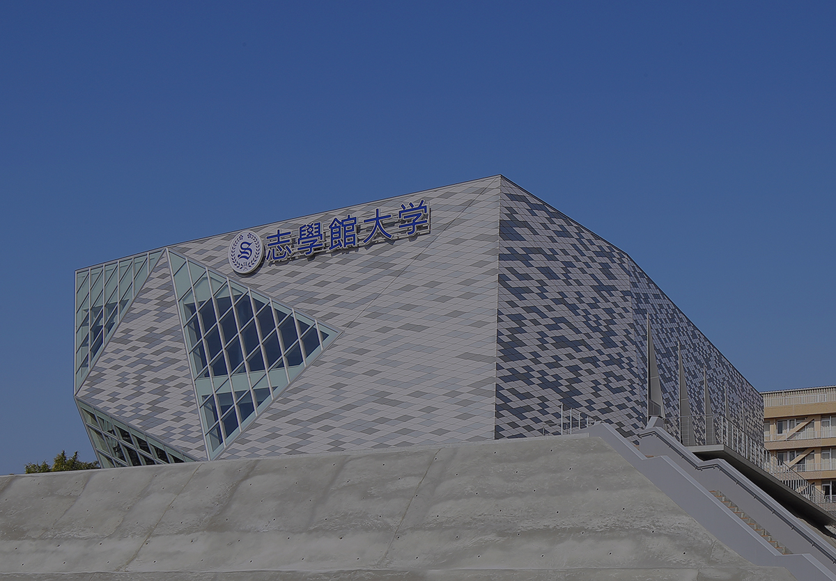 サービス株式会社 内村