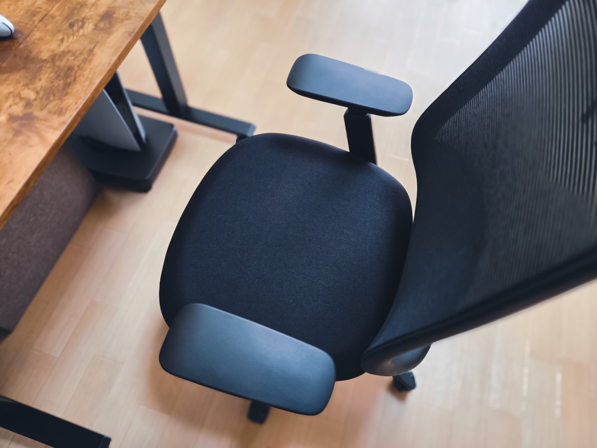 新発売 感動コスパ 寝れる多機能オフィスチェア ErgoSiesta エルゴシエスタ8 23に予約販売開始 – EastForce 公式サイト